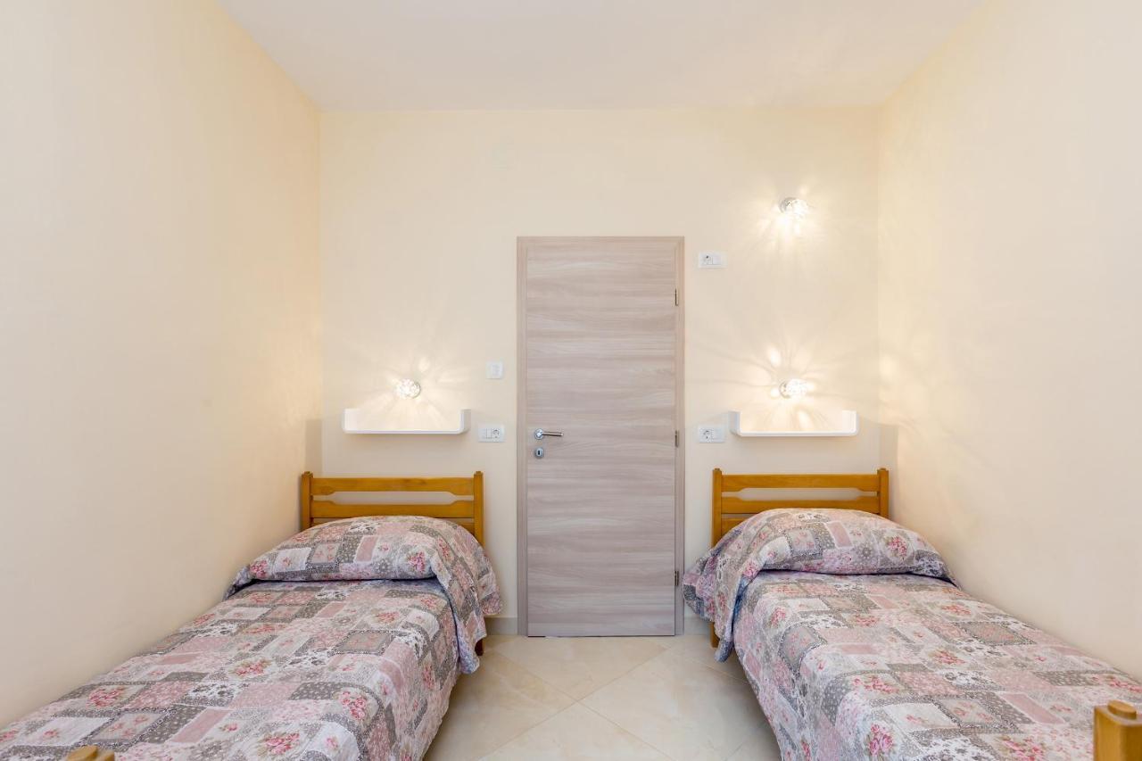 Apartman Vesna มาลินสกา ภายนอก รูปภาพ