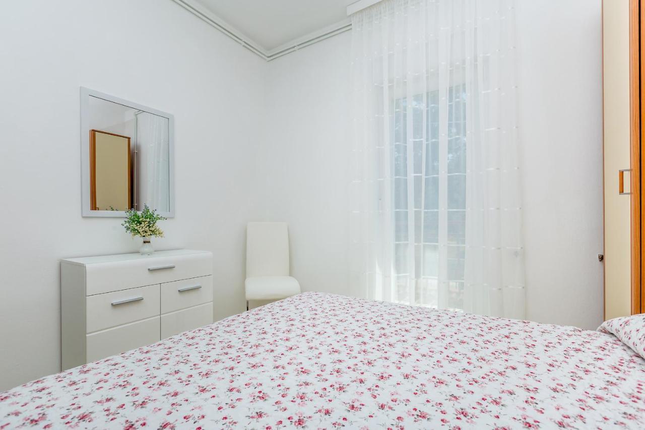Apartman Vesna มาลินสกา ภายนอก รูปภาพ