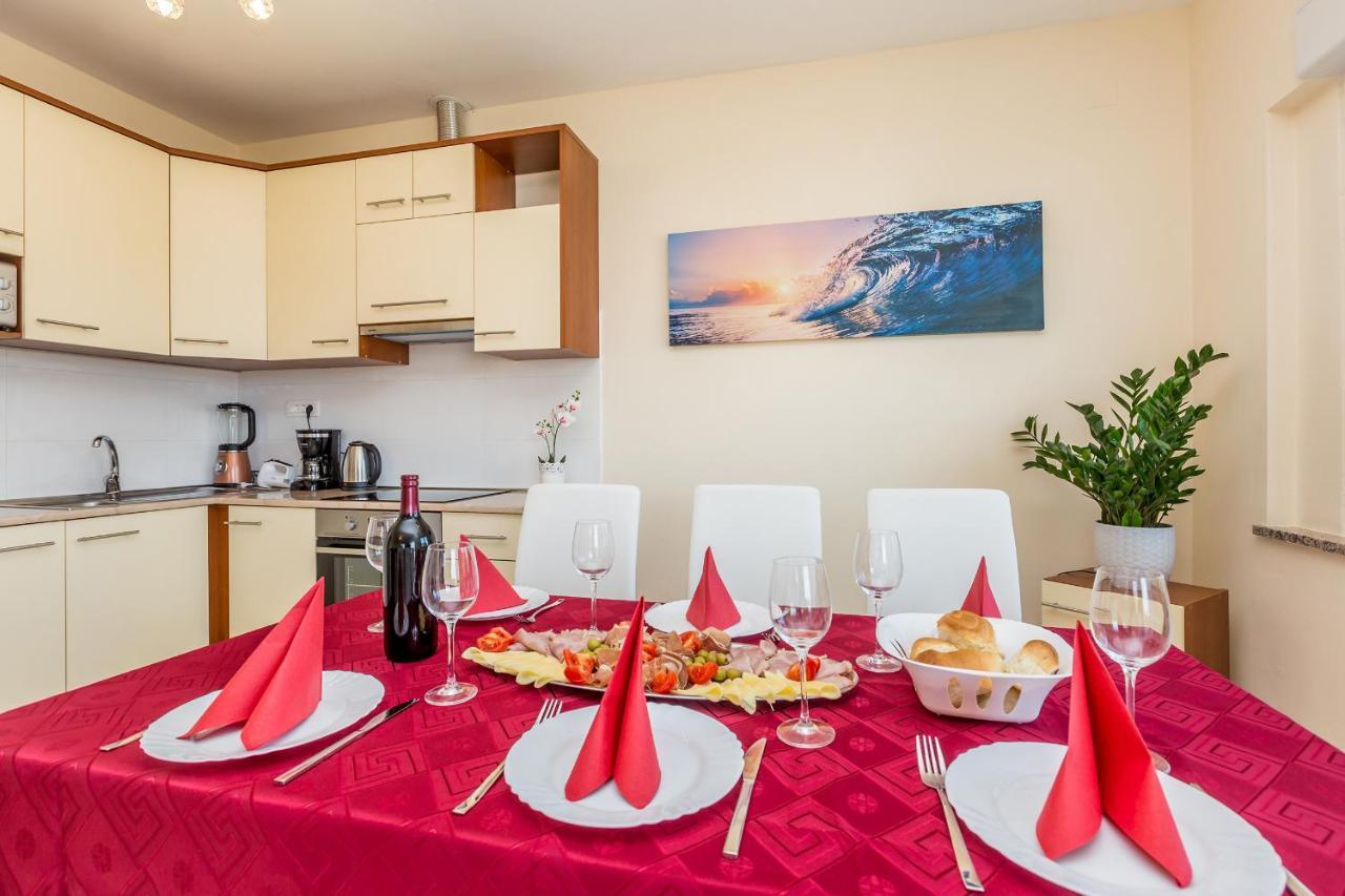 Apartman Vesna มาลินสกา ภายนอก รูปภาพ